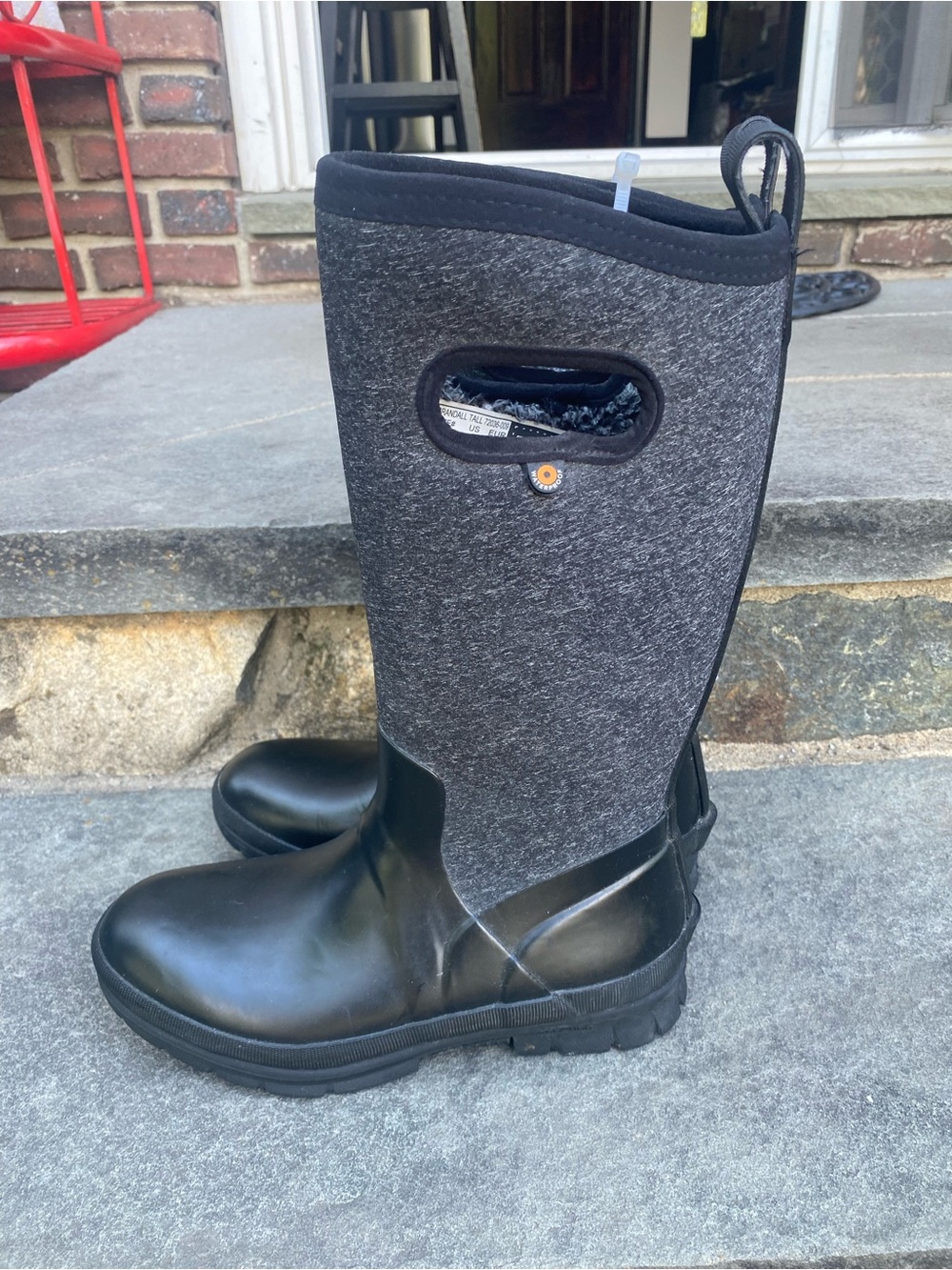 Bogs Women's Black and Gray size 7 Winter Boots